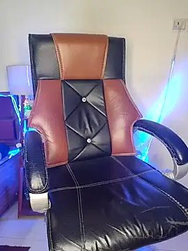 Black-Pearll online show from February 2025 02:43:01 PM