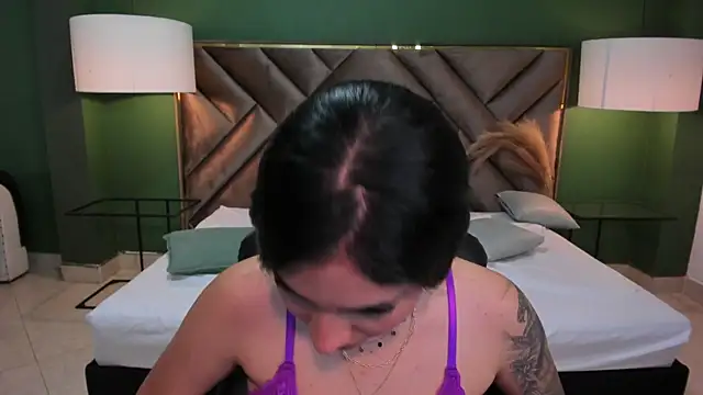 Mia Elowen online show from January 2025 02:27:01 AM