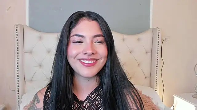 Mia Elowen online show from February 2025 12:58:02 AM