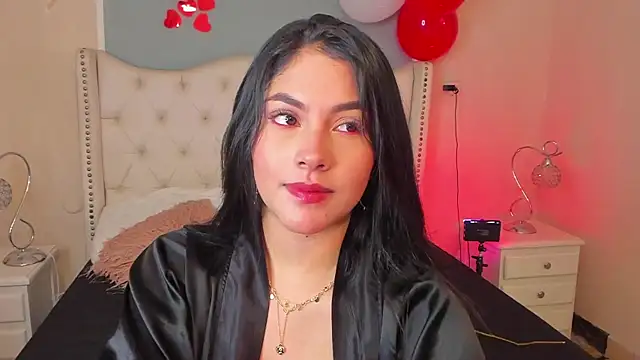 Mia Elowen online show from February 2025 09:53:02 PM