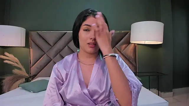 Mia Elowen online show from March 2025 12:32:01 AM