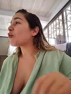 LaurenWelly  online show from March 2025 08:48:01 PM