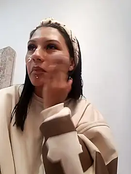 Nicky-7 online show from December 2024 06:06:01 PM