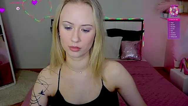 SashaBrooks online show from April 2026 02:06:02 PM