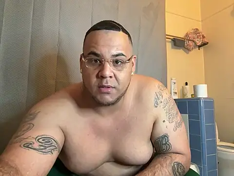 Snapshot of fatboyjayohh126 chatting on January 2025 08:18:02 AM fatboyjayohh126 online show from January 2025 08:18:02 AM