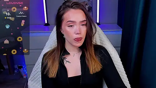 Evia r0se online show from April 2026 07:17:02 AM