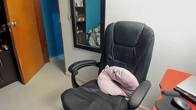 peanut tangerine online show from January 2026 12:46:01 AM