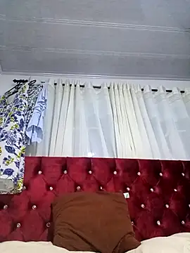 Samantha Sullivan  online show from February 2025 03:15:02 AM