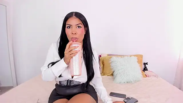 NickyBrown  online show from February 2025 01:44:01 PM