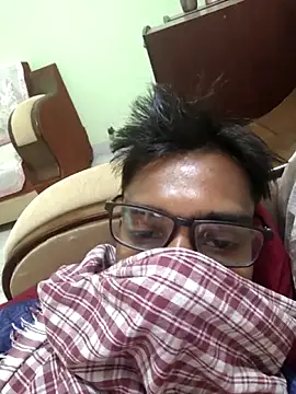 Snapshot of Tomato_boy chatting on November 2025 07:03:02 AM Tomato boy online show from November 2025 07:03:02 AM