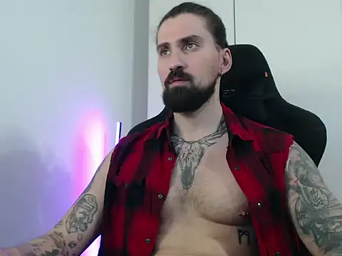 MateoHunk online show from November 2025 02:27:02 PM