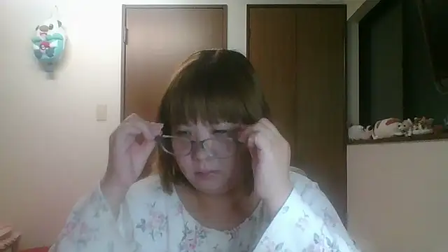 SAKU-RA-chan online show from October 2025 12:04:02 PM