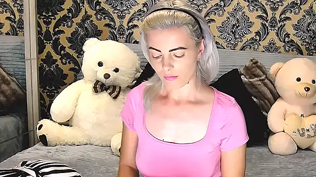 Snapshot of Aly_girl1 chatting on March 2025 10:46:01 AM Aly girl1 online show from March 2025 10:46:01 AM