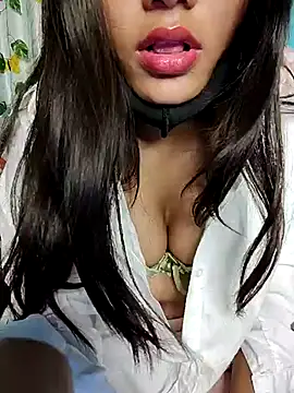 Snapshot of Reena_Singh53 chatting on February 2025 05:12:02 AM Reena Singh53 online show from February 2025 05:12:02 AM
