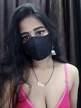 Lalisa sexy online show from November 2025 04:28:02 PM