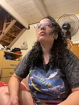 Snapshot of babyluna939 chatting on October 2025 06:51:01 PM babyluna939 online show from October 2025 06:51:01 PM