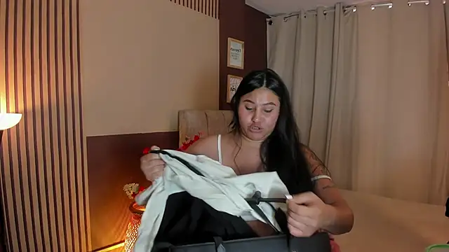 Little Ivy online show from March 2026 07:08:01 PM