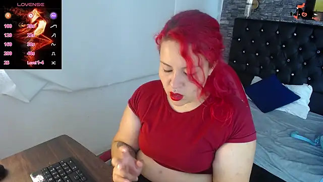 Bruja  Scarlata online show from February 2025 06:06:01 PM