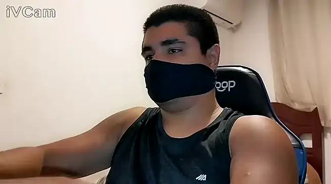 Snapshot of LeoPutaria chatting on January 2025 09:12:01 PM LeoPutaria online show from January 2025 09:12:01 PM