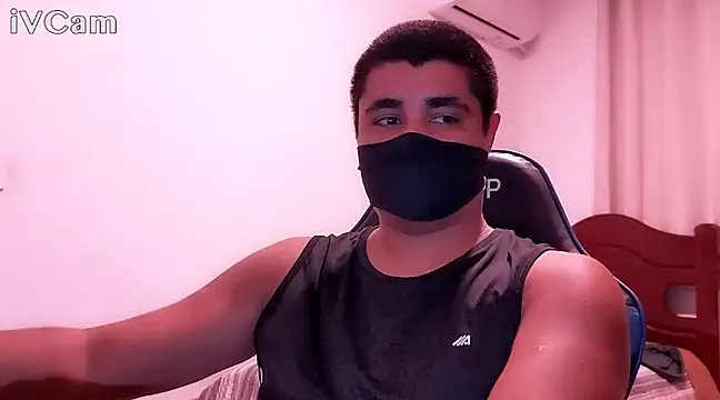 Snapshot of LeoPutaria chatting on January 2025 10:01:01 PM LeoPutaria online show from January 2025 10:01:01 PM