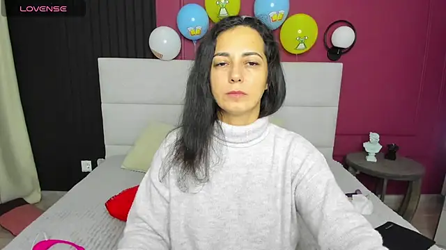 Linda Insatiable online show from October 2025 12:51:01 AM