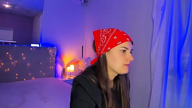 Laura Leee online show from May 2026 05:04:01 AM
