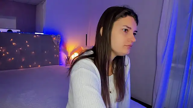 Laura Leee online show from July 2026 04:58:02 AM