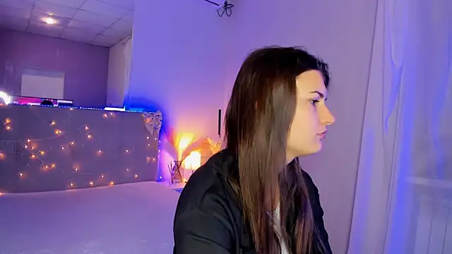 Laura Leee online show from July 2026 04:48:02 AM