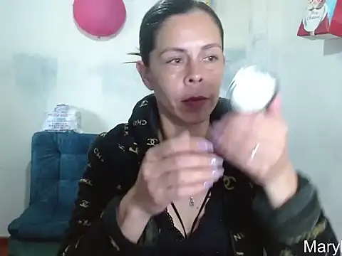 Snapshot of Marilyn_xxxx chatting on May 2026 06:46:01 PM Marilyn xxxx online show from May 2026 06:46:01 PM