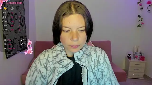 Snapshot of Susana_garcia_ chatting on December 2024 01:03:01 AM Susana garcia  online show from December 2024 01:03:01 AM