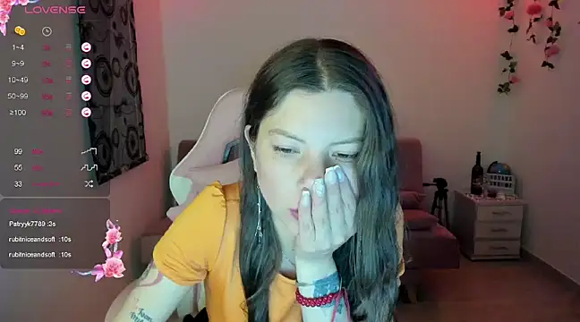 Snapshot of Susana_garcia_ chatting on February 2025 12:06:01 AM Susana garcia  online show from February 2025 12:06:01 AM