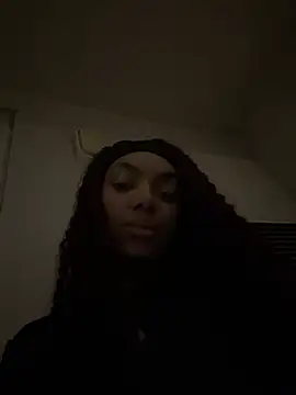 Snapshot of butterflybootyy chatting on December 2024 03:40:02 AM butterflybootyy online show from December 2024 03:40:02 AM