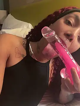 Snapshot of butterflybootyy chatting on December 2024 05:57:02 AM butterflybootyy online show from December 2024 05:57:02 AM