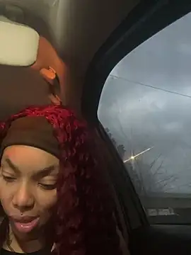 Snapshot of butterflybootyy chatting on December 2024 10:43:02 PM butterflybootyy online show from December 2024 10:43:02 PM