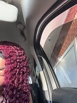 Snapshot of butterflybootyy chatting on January 2025 09:50:02 PM butterflybootyy online show from January 2025 09:50:02 PM