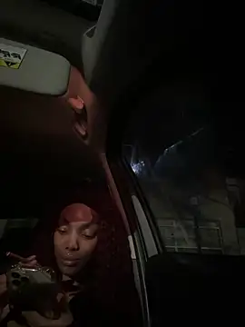 Snapshot of butterflybootyy chatting on January 2025 04:00:02 AM butterflybootyy online show from January 2025 04:00:02 AM