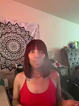 Snapshot of butterflybootyy chatting on January 2025 06:31:01 PM butterflybootyy online show from January 2025 06:31:01 PM