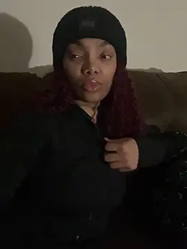 Snapshot of butterflybootyy chatting on February 2025 04:56:02 AM butterflybootyy online show from February 2025 04:56:02 AM