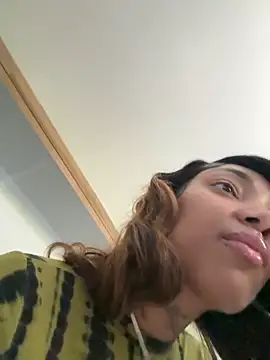 Snapshot of butterflybootyy chatting on September 2025 03:12:01 PM butterflybootyy online show from September 2025 03:12:01 PM