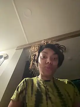 Snapshot of butterflybootyy chatting on September 2025 08:58:02 AM butterflybootyy online show from September 2025 08:58:02 AM