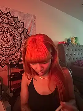 Snapshot of butterflybootyy chatting on October 2025 01:10:01 PM butterflybootyy online show from October 2025 01:10:01 PM