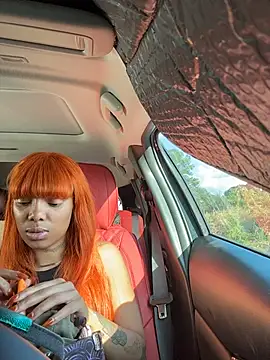 Snapshot of butterflybootyy chatting on October 2025 09:04:01 PM butterflybootyy online show from October 2025 09:04:01 PM