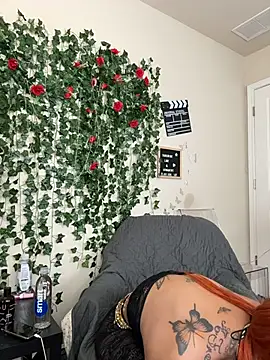 Snapshot of butterflybootyy chatting on November 2025 01:33:02 PM butterflybootyy online show from November 2025 01:33:02 PM