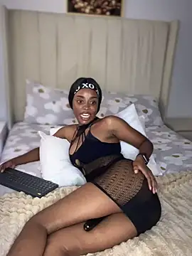 Snapshot of BhadBhad_Kitty chatting on March 2025 07:35:02 AM BhadBhad Kitty online show from March 2025 07:35:02 AM