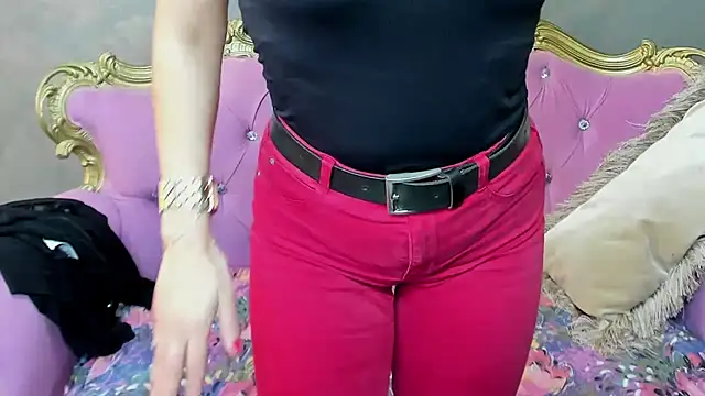 DivinSandra online show from February 2025 10:37:02 AM