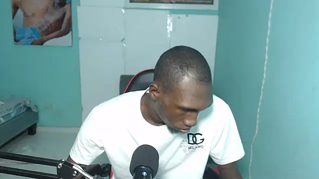 Snapshot of black30cmdick chatting on February 2026 06:46:01 PM black30cmdick online show from February 2026 06:46:01 PM