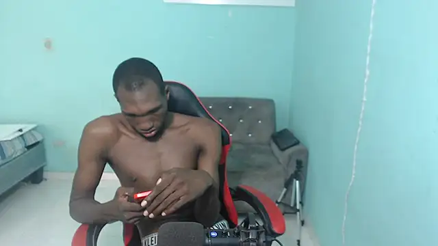 Snapshot of black30cmdick chatting on February 2026 02:15:01 PM black30cmdick online show from February 2026 02:15:01 PM