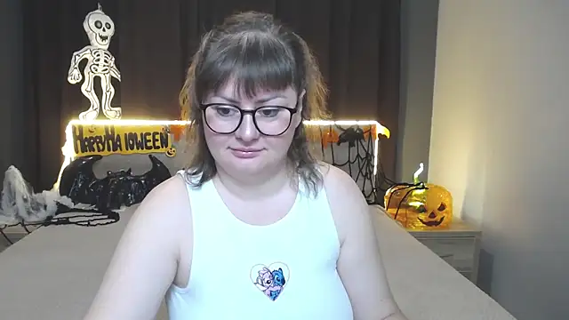 ZannaDreil online show from October 2025 05:48:02 PM