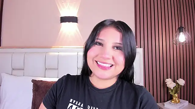 AvyMilton online show from April 2026 11:33:02 AM