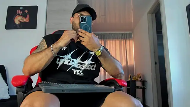 Snapshot of SamirHazard97 chatting on July 2026 10:48:01 PM SamirHazard97 online show from July 2026 10:48:01 PM